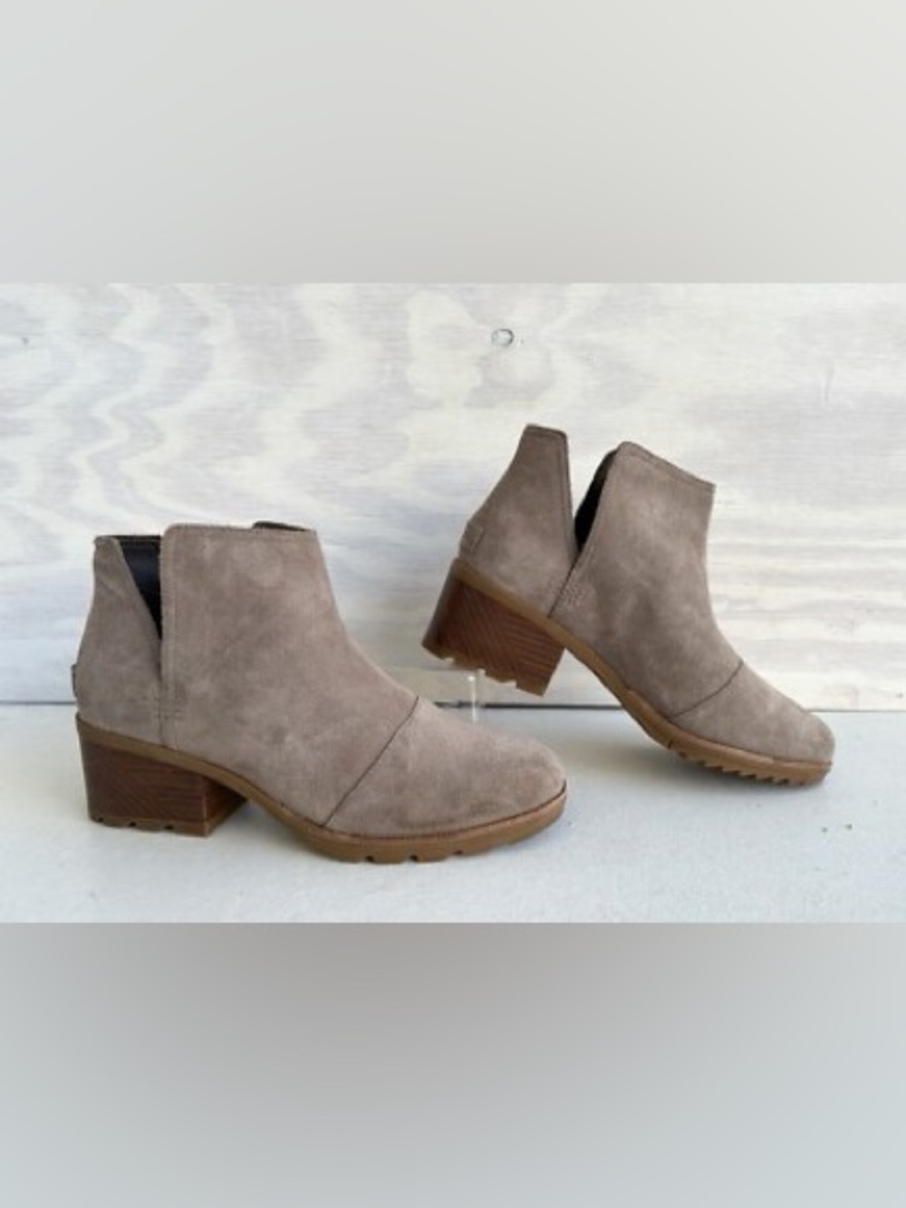 Sorel Cate Cut Out Beige Suede Leather Ankle Boot SZ 6.5